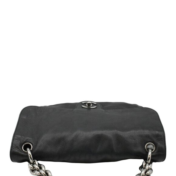 CHANEL  Soft and Chain Flap Leather Shoulder Bag Black - Picture 4 of 14